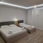 Joanna * Sarandë