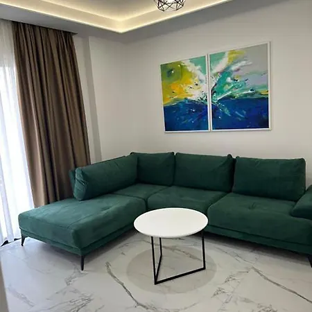 Joanna * Sarandë